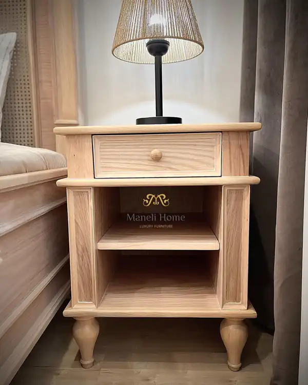 میز عسلی کنار تخت