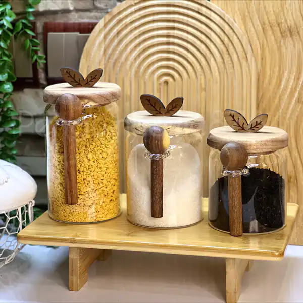 بانکه در چوبی