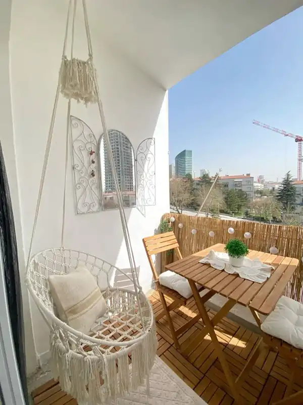 چیدمان بالکن مدرن