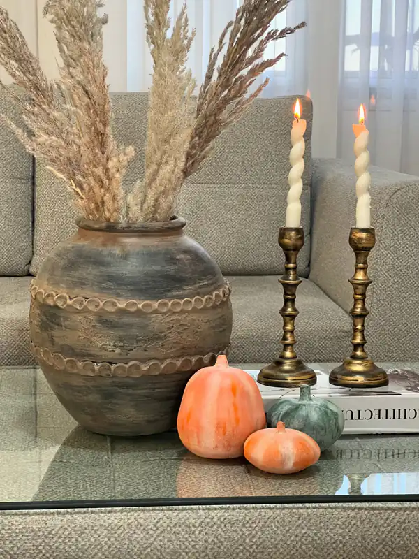 چیدمان میز جلو مبلی جدید