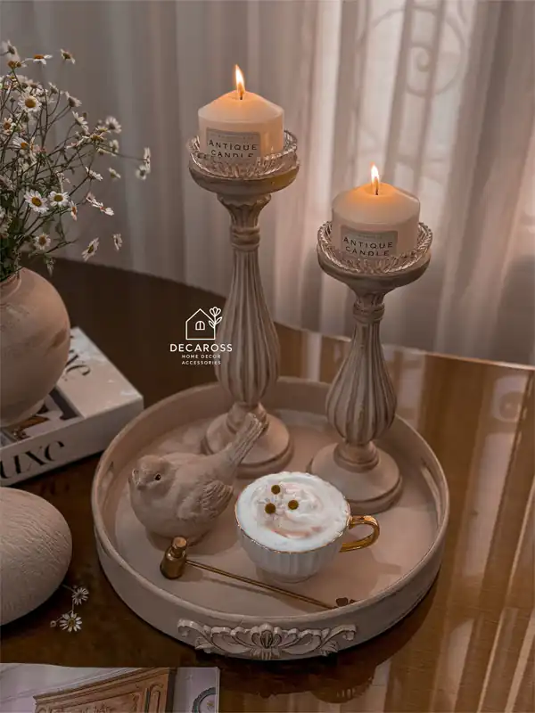 چیدمان میز جلو مبلی خاص