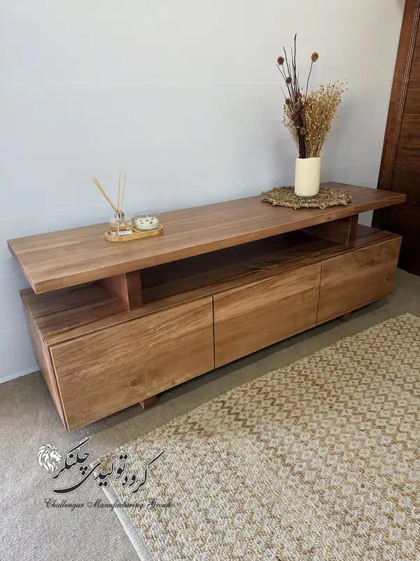 چیدمان میز تلویزیون چوبی