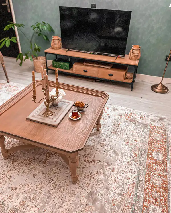 چیدمان میز تلویزیون چوبی