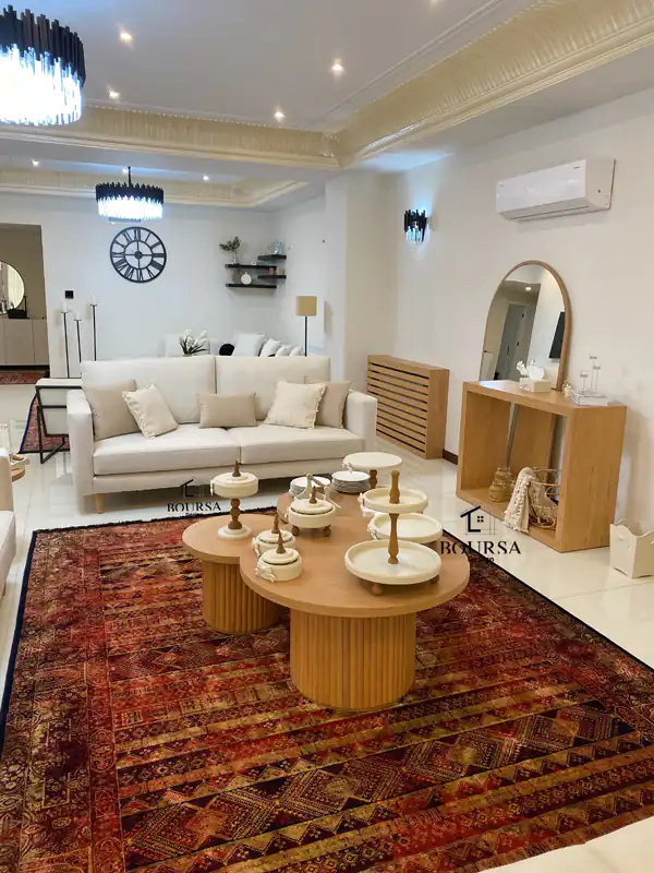 چیدمان پذیرایی بزرگ مستطیل