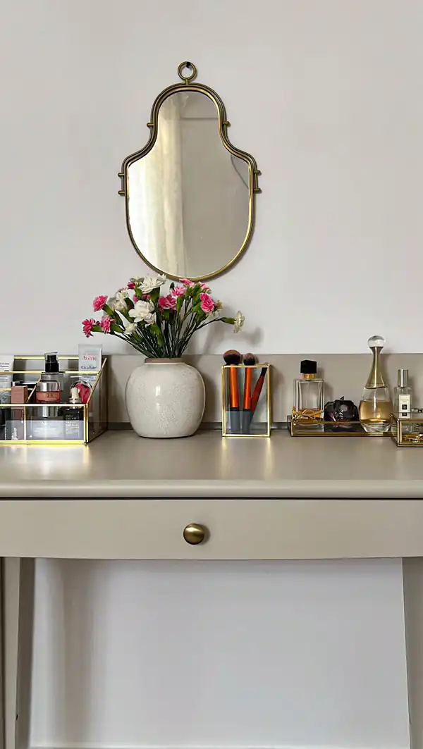 ایده چیدمان روی میز آرایش