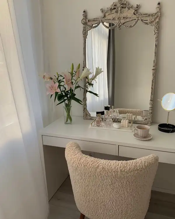 ایده چیدمان روی میز آرایش