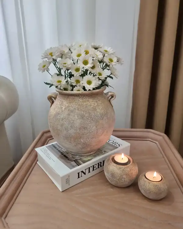 ایده چیدمان روی میز عسلی