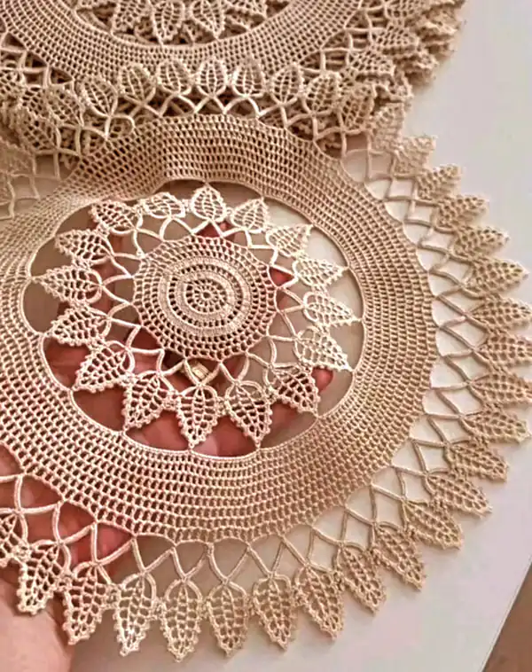 مدل رومیزی قلاب بافی